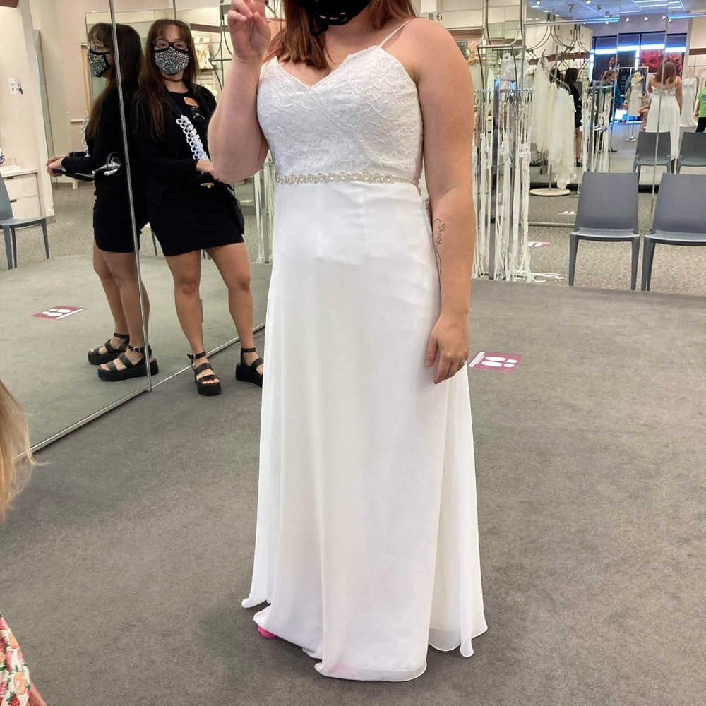 Size 16 never worn wedding dress